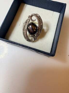 Sarah Coventry Vintage Midnight Magic Faux Black Star Sapphire Adjustable Ring